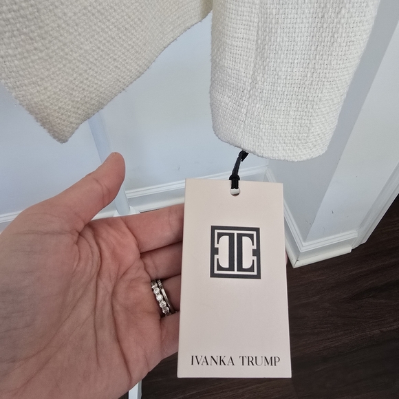 Ivanka Trump Ivory Blazer NWT - Picture 6 of 10